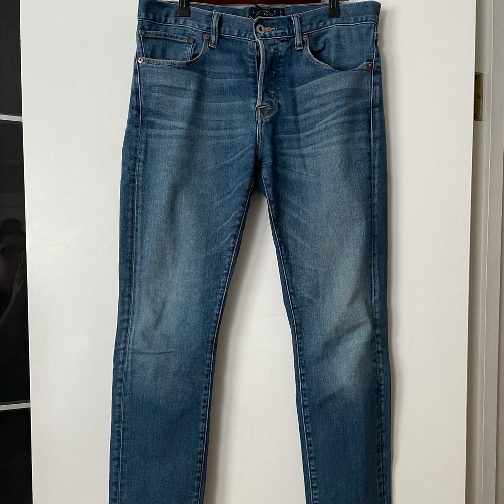 Lucky jeans, sizes 31